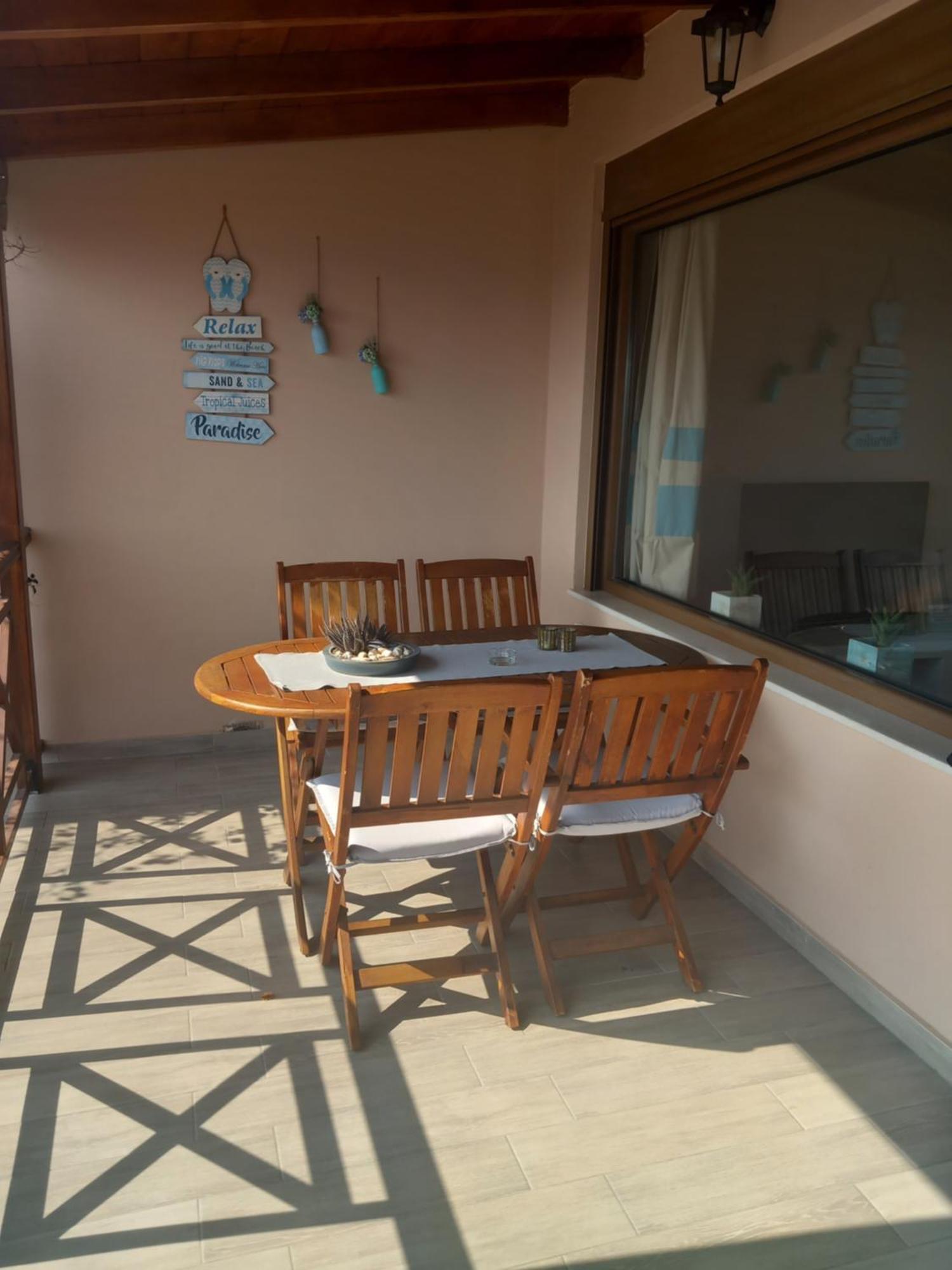Paralio Astros Beachfront Suites Xiropigado Cameră foto